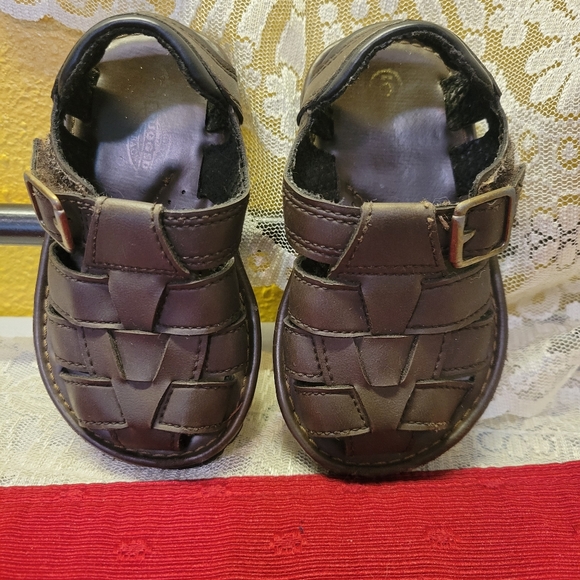 HOST PICK 😊 Kid's Rugged Outback Sandals Buckle Velcro Strap - Picture 9 of 13
